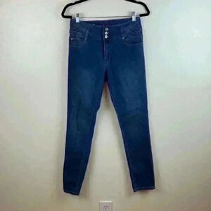 Kaba Jeans 3 button/zip closure, waist accent size 13.